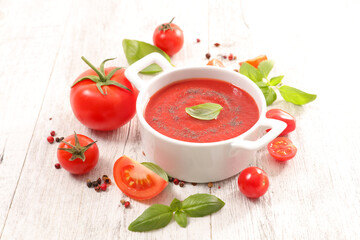 gazpacho or tomato sauce