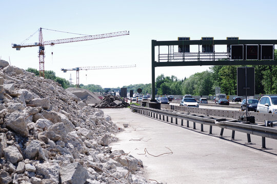 Autobahnbaustelle, Baustelle, Verkehrsbehinderung