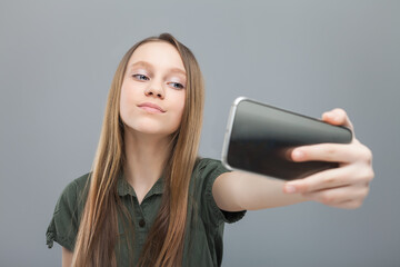 Fototapeta premium girl taking selfie