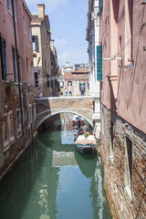 Venezia tra laguna arte gondole e canali © dante1969
