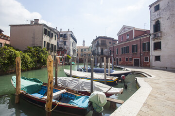 Venezia tra laguna arte gondole e canali © dante1969