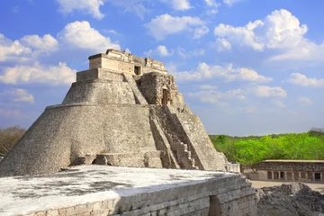 Foto auf Leinwand Pyramide des Magiers, Uxmal, Yucatan, Mexiko © frenta