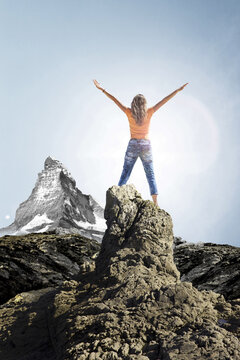 Frau auf Gipfel mit Matterhorn