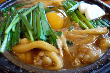 ニラ入り味噌煮込みうどん