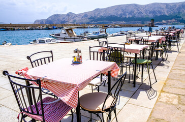 sidewalk restaurant