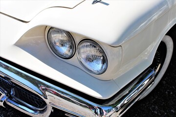 An image of a us classic car, vintage