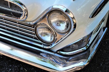 An image of a us classic car, vintage