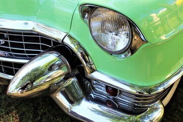 An image of a us classic car, vintage