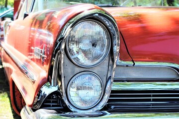 An image of a us classic car, vintage