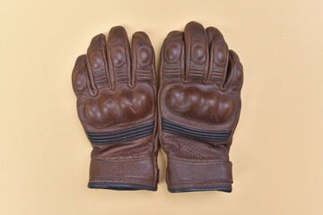 Leather gloves for riding a motorcycle
