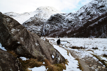 Schneegebirge in Schottland