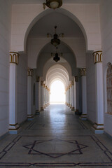 Tunnel in the mosque