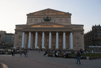 Mosca, 25/04/2017: vista del Teatro Bolshoi, progettato dall'architetto Joseph Bové, uno dei più famosi teatri del mondo in cui vengono allestiti balletti, opere e spettacoli teatrali