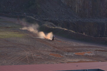 Rajdowiec na motorze © Jan