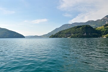 Beckenried mit Seeblick auf den Vierwaldstättersee  - schönster See in der Schweiz in den Voralpen