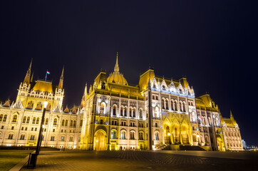 Fototapeta na wymiar Night view on the Parliament Building in Budapest