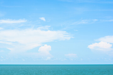 Fototapeta na wymiar Thailand ocean - beautiful seascape sea horizon and blue sky, natural photo background