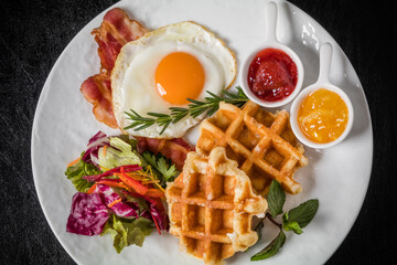 ワッフル　ベルギー料理　Waffle Belgium dish