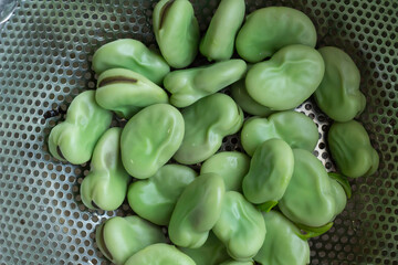 茹でたそら豆