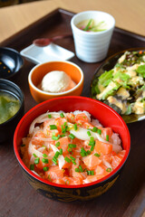 Chirashi salmon