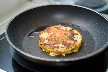 Preparing delicious hamburger patty