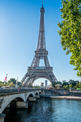 Fototapeta na wymiar Eiffel tower from Trocadéro bridge with Montparnasse tower in the background