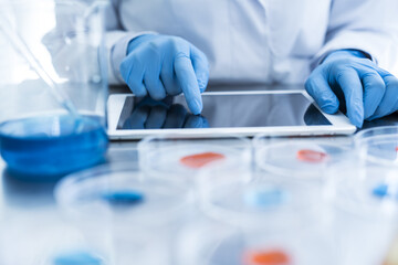Researchers are using tablets in laboratories