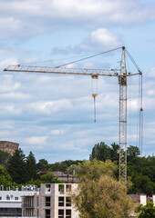 construction of high-rise buildings and cranes