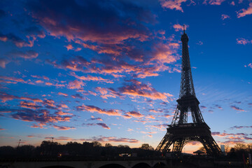 The Eiffel tower at sunrise in Paris