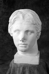Apollo's head Statue