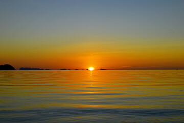 Fototapeta premium Sunset by the sea