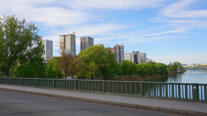 Photo of iconic bridge of Bir-Hakeim on a spring morning, Paris, France