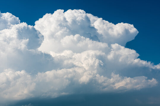 Gewitterwolke &uuml;ber der Pfalz