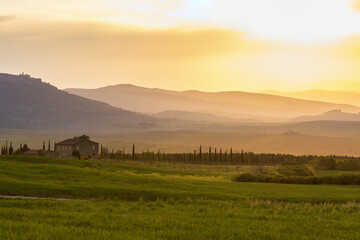 Fototapeta na wymiar View of an Italian rural landscape