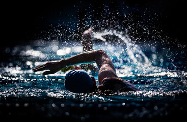 Fototapeta Freistilschwimmer im Gegenlicht obraz