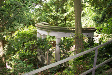 Gruft im Waldfriedhof