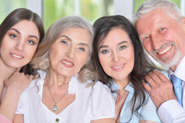 Fototapeta premium Family by the window