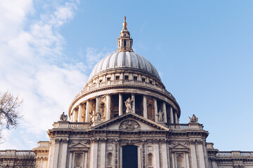 Fototapeta na wymiar St Pauls Cathedral in London, UK