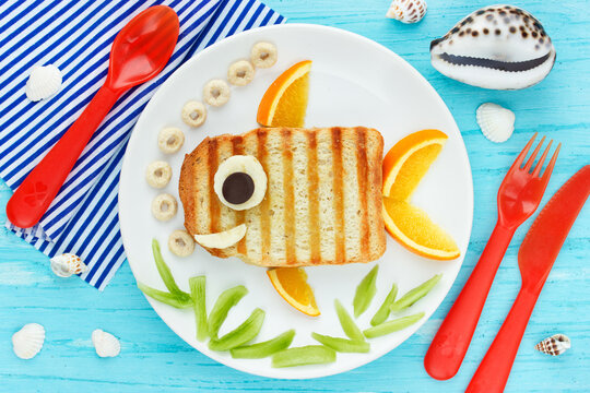 Naklejki Fun food art for kids creative sandwich goldfish