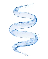  Spatten van water in een wervelende vorm, geïsoleerd op een witte achtergrond © Krafla
