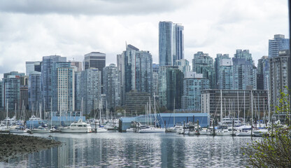 Fototapeta na wymiar The Skyline of Vancouver - amazing view from Stanley Park - VANCOUVER - CANADA - APRIL 12, 2017