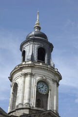 Fototapeta na wymiar clocher de la mairie