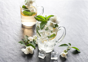 Obraz na płótnie Canvas ice juice with jasmine
