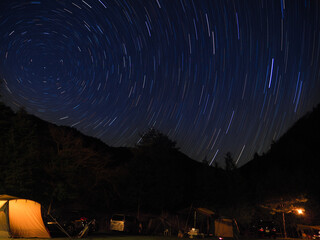 キャンプ場からの北極星の星景 North star (Polaris, polestar) from a camping field 