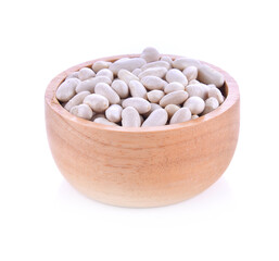 White kidney bean in wood bowl on white background