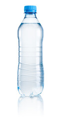 Naklejka premium Plastic bottle of drinking water isolated on white background