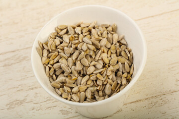 Peeled sunflower seeds