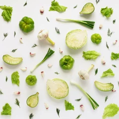 Foto op Plexiglas Fresh vegetables on a white background. Vegetable food background. Pattern of cabbage, radish, lettuce, green pepper, young garlic, sorrel. Top view. © Tatiana Morozova
