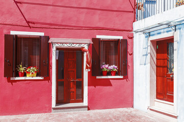 Fototapeta na wymiar Colored facades of Burano Island