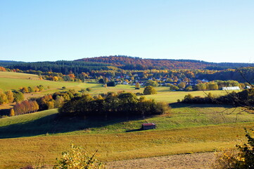 Deuselbach im Hunsrück in der Nähe von Morbach am Waldrand gelegen

